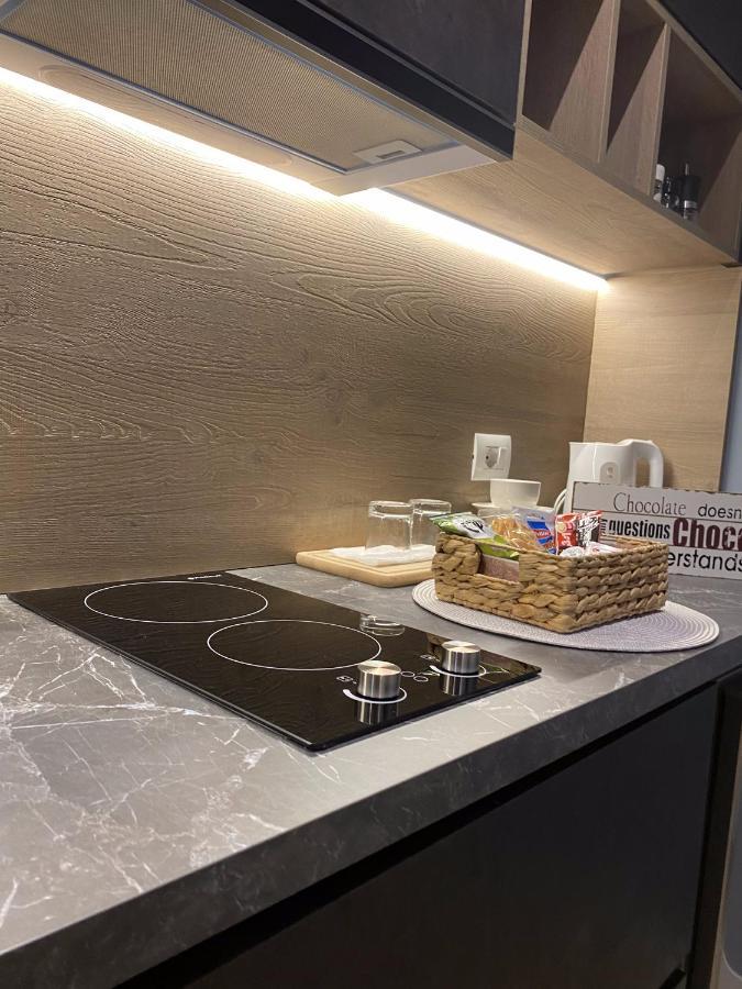 Living Studio Apartments Тирана Экстерьер фото